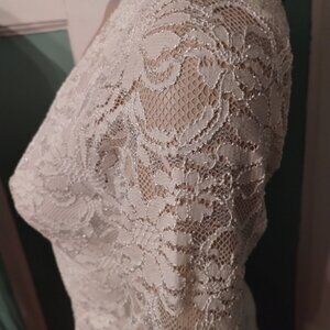 Wrapper White Lace V Neck Blouse Size Large